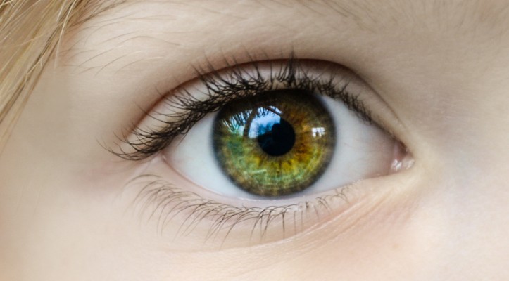 Declining Eyesight Improved From 670nm Deep Red Light